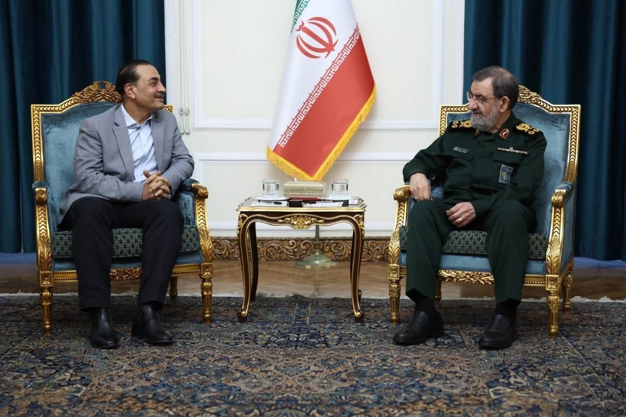 «دیدار امشب دبیر شورای عالی امنیت ایران با عاصم منیر + تصویر» — تصویر پیوست